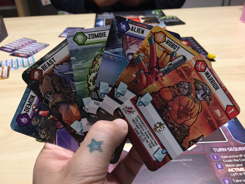 Mutants The Card Game meniac recensione 3